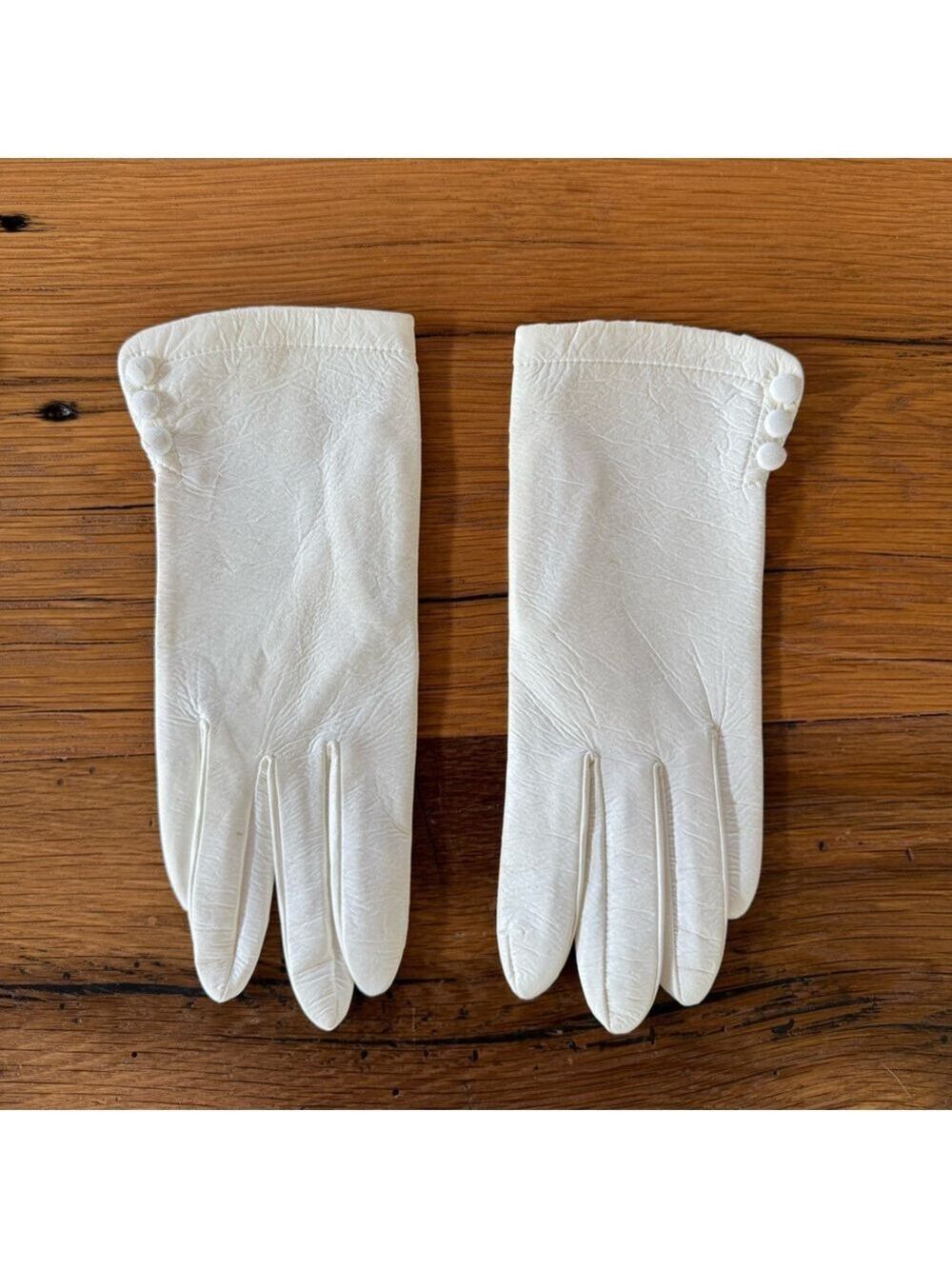 Christian Dior Vintage White Gloves - Picture 3 of 8